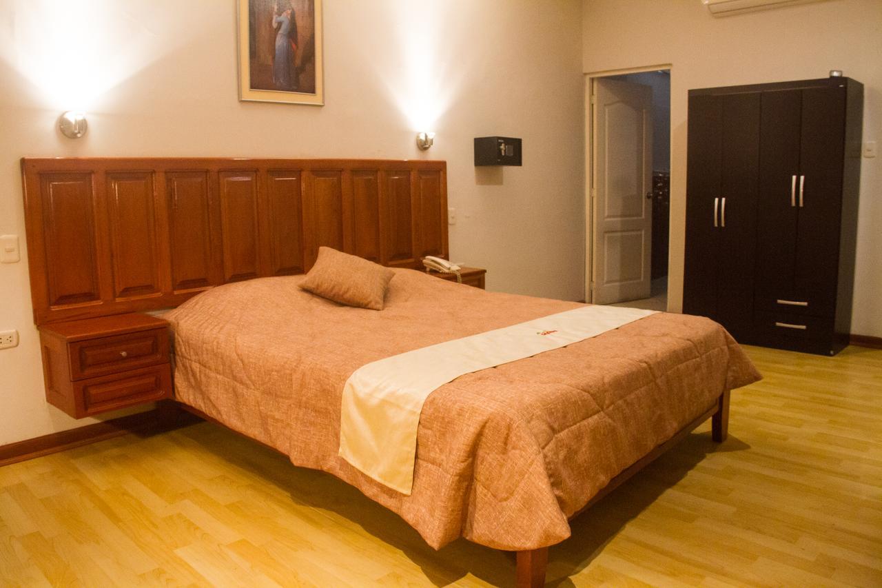 إكيتوس Hotel Safari المظهر الخارجي الصورة